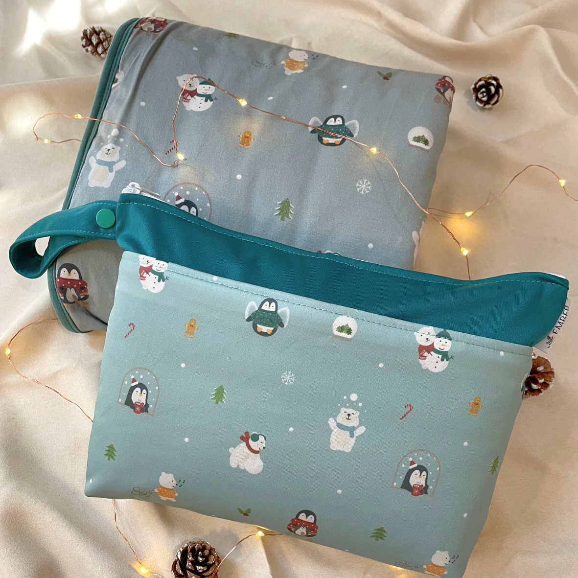 Wet Bag - Love, Lights, & Cosy Nights (Teal)